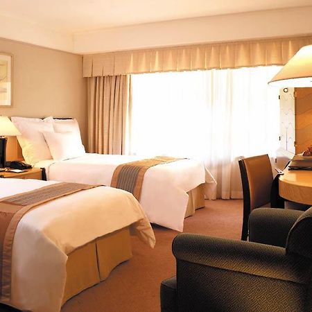 Renaissance Kowloon Hotel Hongkong Zimmer foto