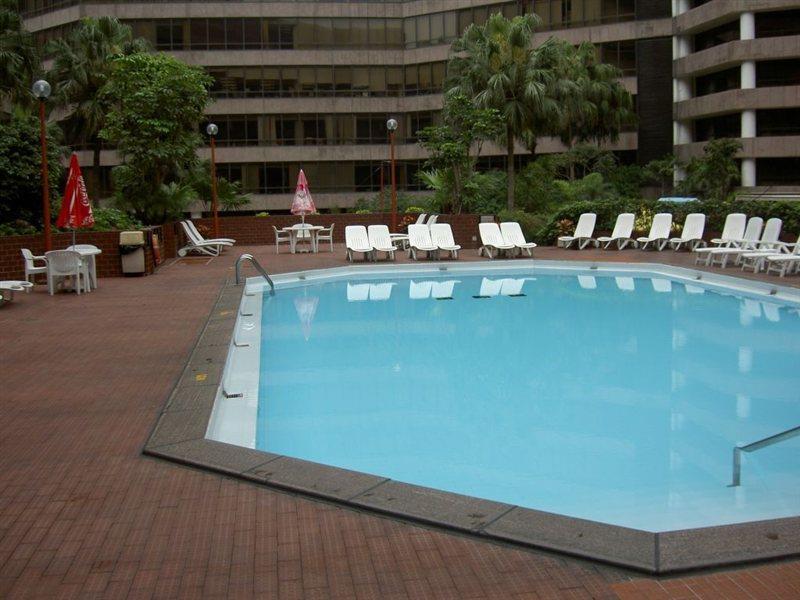 Renaissance Kowloon Hotel Hongkong Exterior foto
